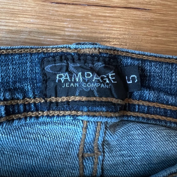 Rampage size 5 jeans, preowned, lightly worn - Picture 8 of 8